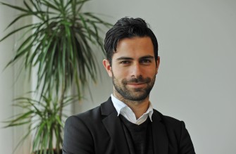 Spyros ResizedImageWzMzNSwyMTld